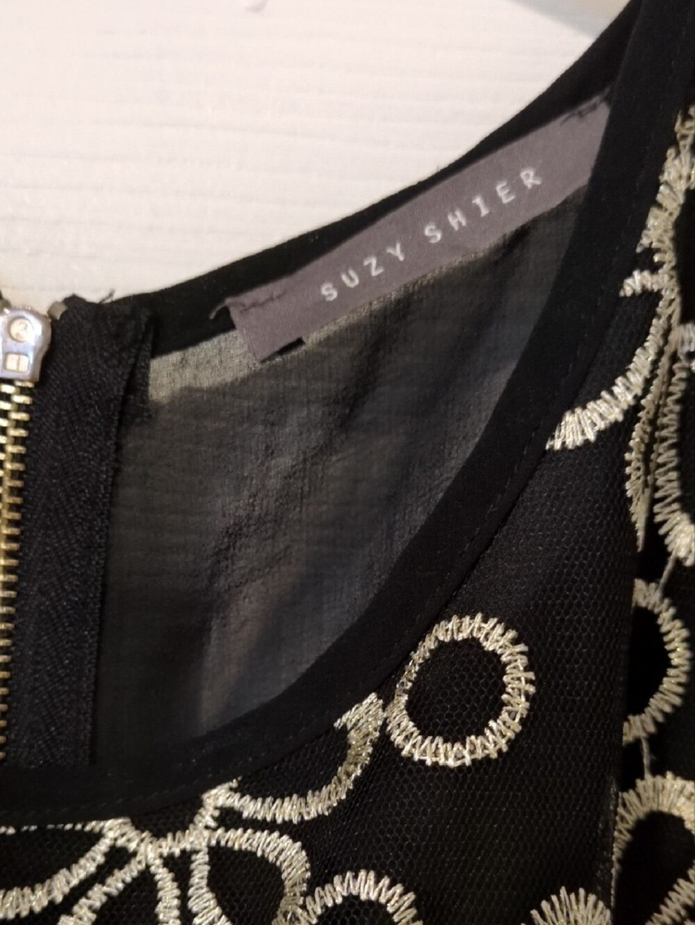 Suzy Shier Black Blouse with Ivory Floral Embroidery - Picture 5 of 7